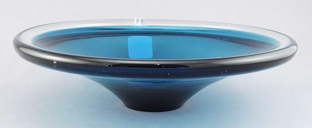 Flygsfor Glasbruk Glass Bowl, Paul Kedelv, 2 7/8 x 10 3/4" Diameter.: Flygsfor Glasbruk Glass Bowl, Paul Kedelv, 2 7/8 x 10 3/4" Diameter.