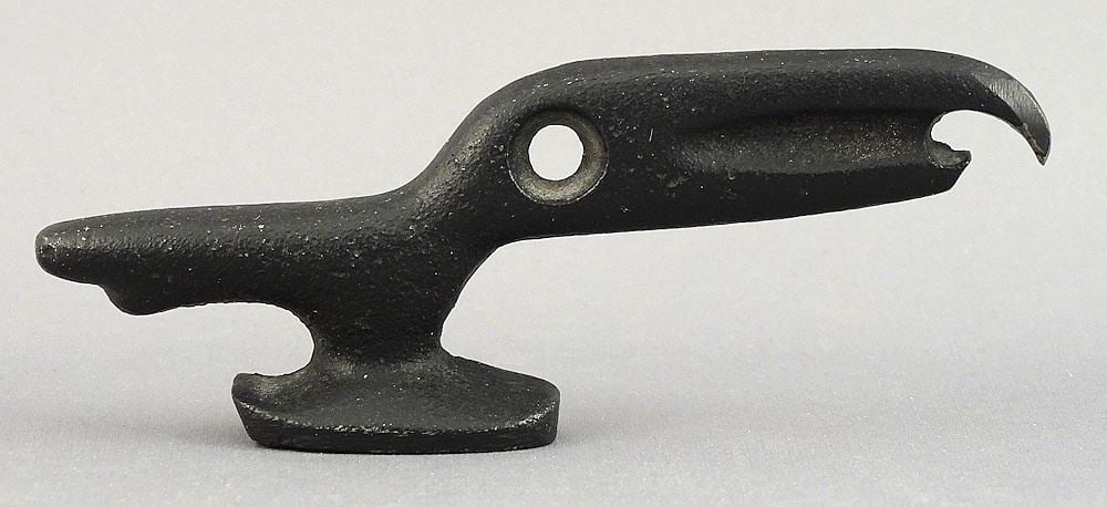 Vintage Cast Metal Stylized Bird Form Bottle Opener, 4 1/8"L, 97.5g. (1 of 2)