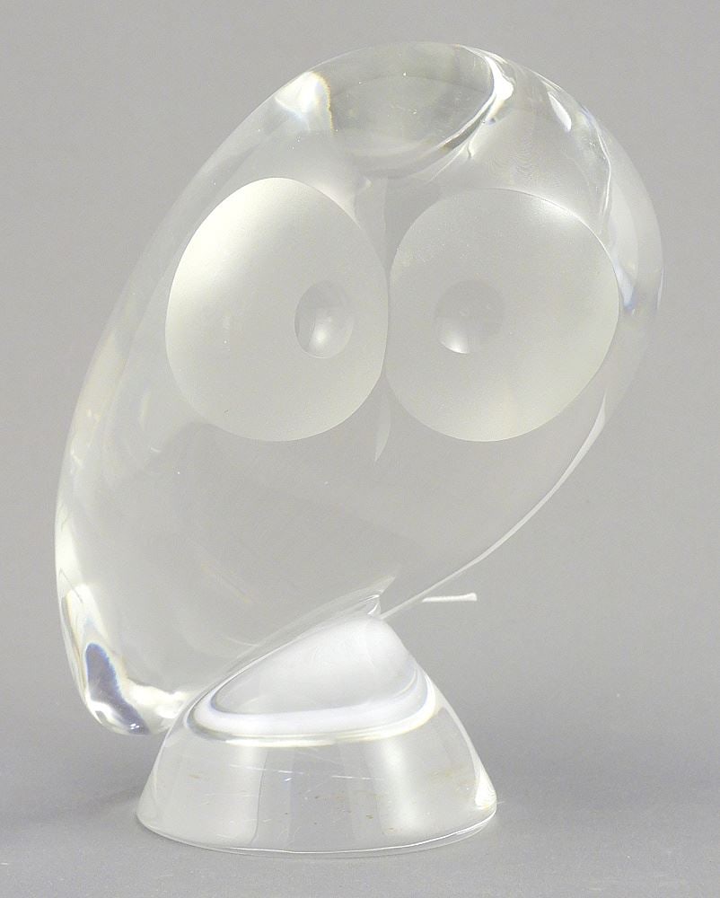 Crystal Owl signed Steuben, 5 1/4". (1 of 2)