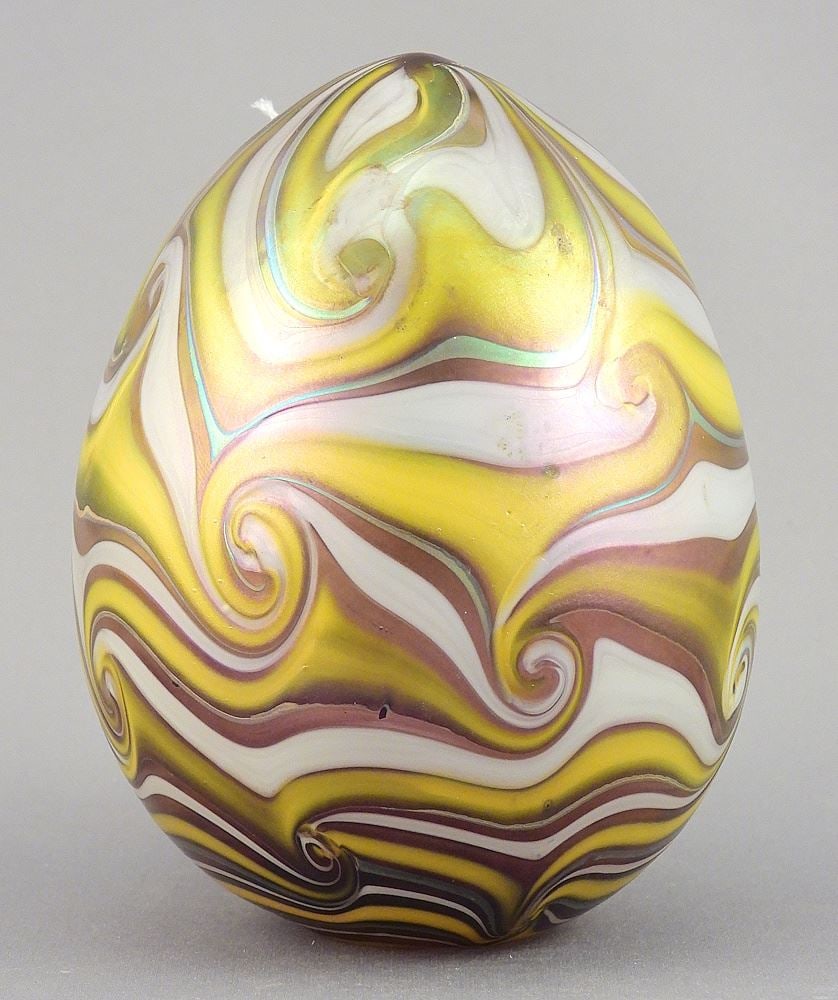 Art Glass Paper Weight signed Indistinctly, Dated 1976. (1 of 3)