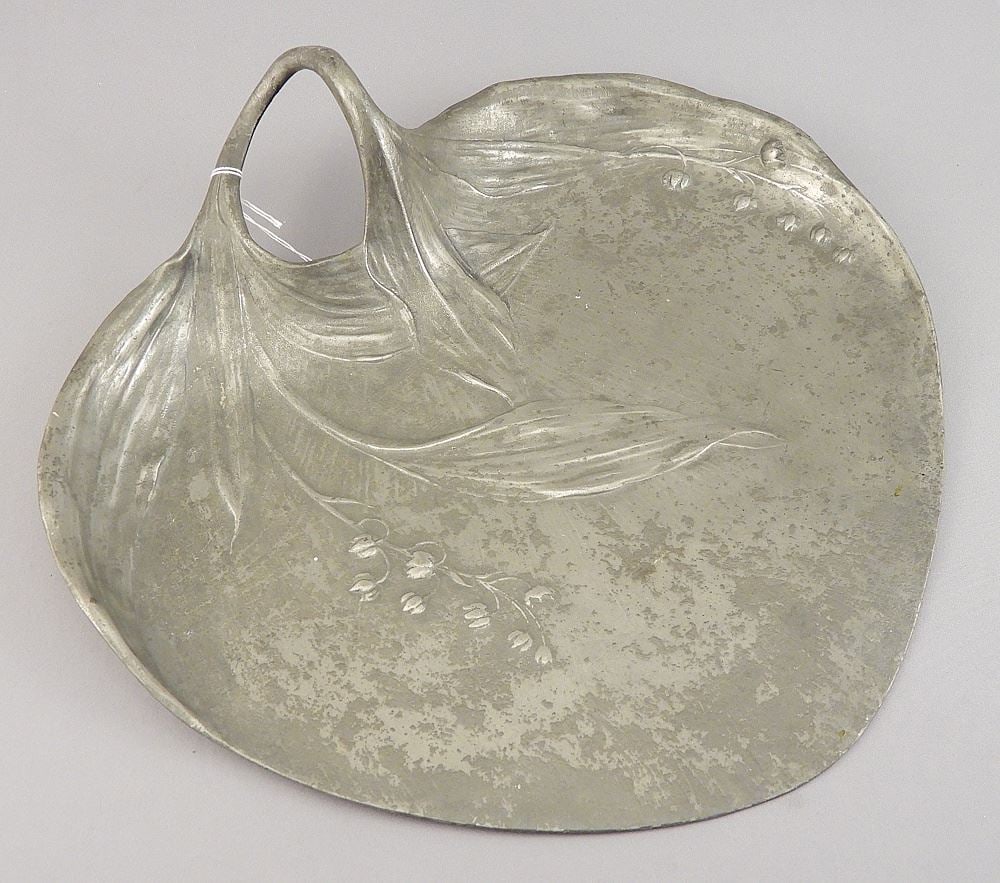 Kayserzinn 4294 Pewter Leaf Shaped Dish, 9 3/8"w. (1 of 3)