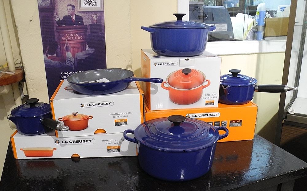 Collection of Le Creuset Cookwares, Blue Enamel, w/Boxes.: Collection of Le Creuset Cookwares, Blue Enamel, w/Boxes.