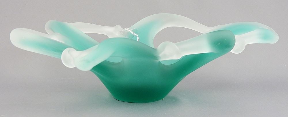 White Cristal Murano Freeform Satin Finish Bowl, Approximately 3 x 10 x 10".: White Cristal Murano Freeform Satin Finish Bowl, Approximately 3 x 10 x 10".