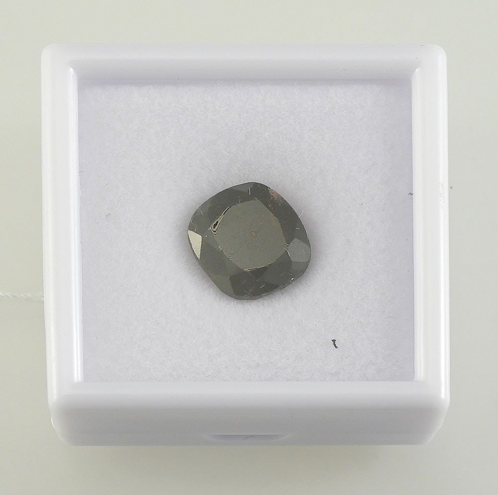 8.9ct Natural Garnet, Untreated, Oval Cut. (1 of 1)
