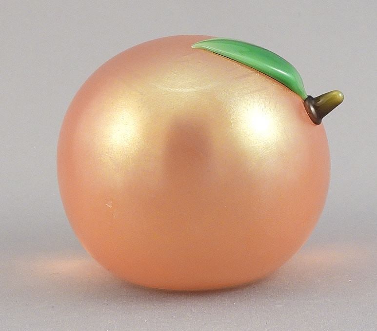 Orient & Flume Peach Paperweight SO483B7 by Lee Hudin, 2 3/4"h. (1 of 3)