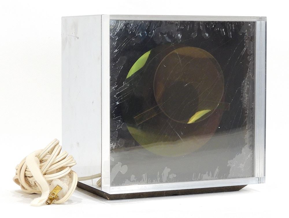 Kirsch Hamilton Associates Inc. "Prism" Clock 1976, 7 1/2 x 7 x 6 1/4". (1 of 5)