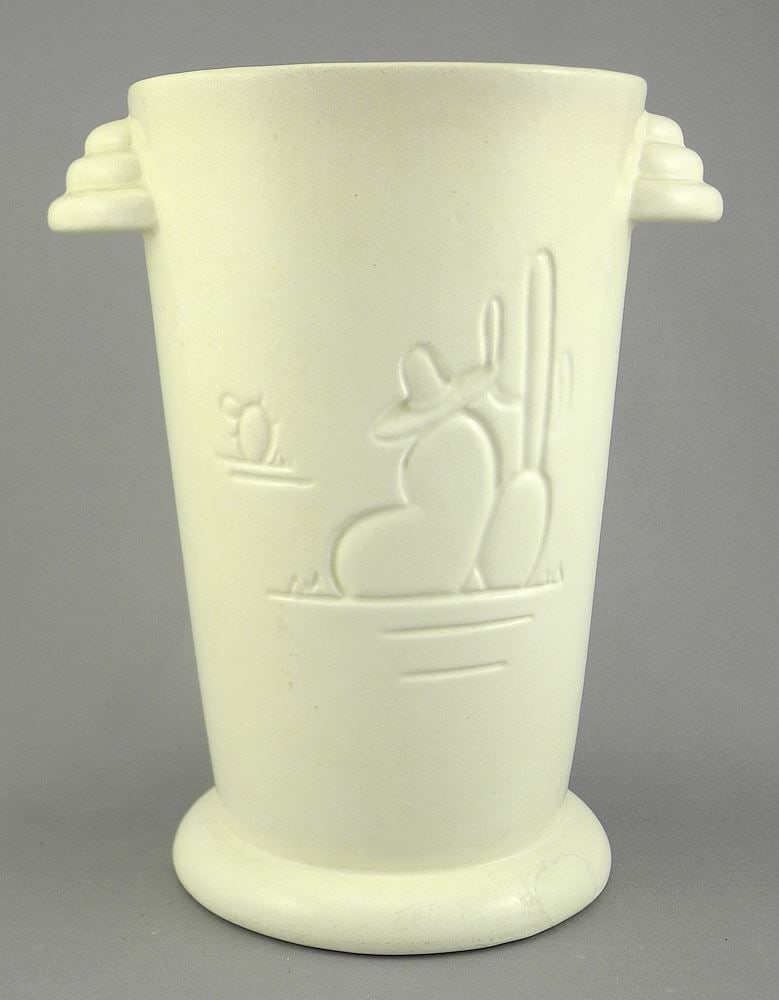 Red Wing "Siesta" Cactus Vase #762, 7 1/2"h.: Red Wing "Siesta" Cactus Vase #762, 7 1/2"h.