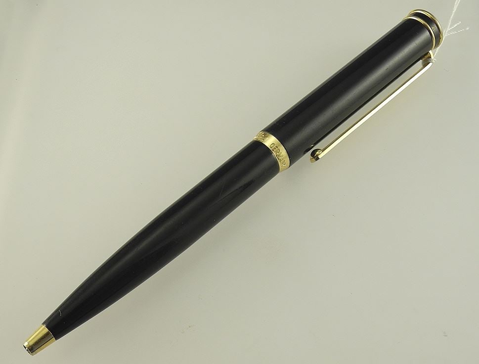 Versailles German Ballpoint Pen, signed.: Versailles German Ballpoint Pen, signed.