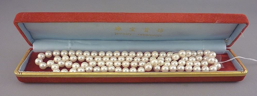 Hand Knotted Cultured Pink-Tone Pearl Necklace, 7mm, 30"L.: Hand Knotted Cultured Pink-Tone Pearl Necklace, 7mm, 30"L.