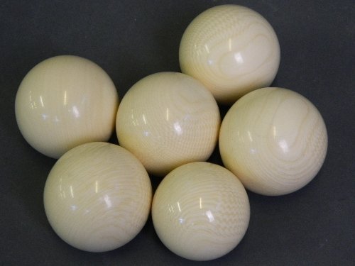 Six faux ivory snooker balls, 2¼'' diameter: Six faux ivory snooker balls, 2¼'' diameter