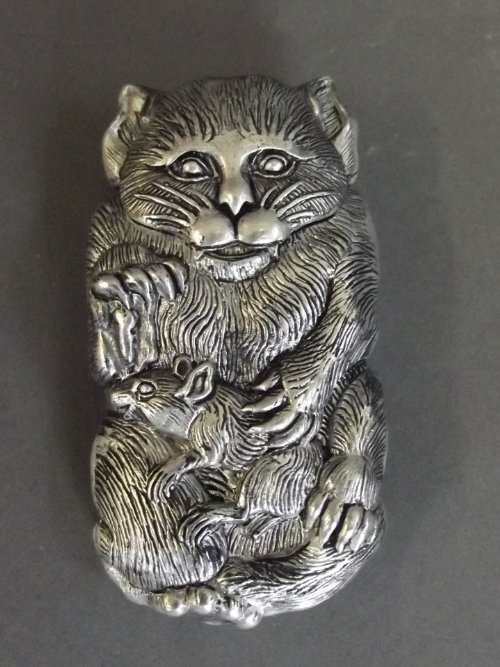 A silver plated vesta in the form of a cat catching a: A silver plated vesta in the form of a cat catching a mouse, 3'' long