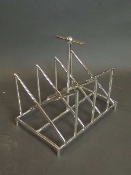 A silver plated Art Deco style toast rack, 6¼'' x 4¼'',: A silver plated Art Deco style toast rack, 6¼'' x 4¼'', 5¾'' high