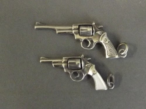 Two solid silver miniature guns: Two solid silver miniature guns