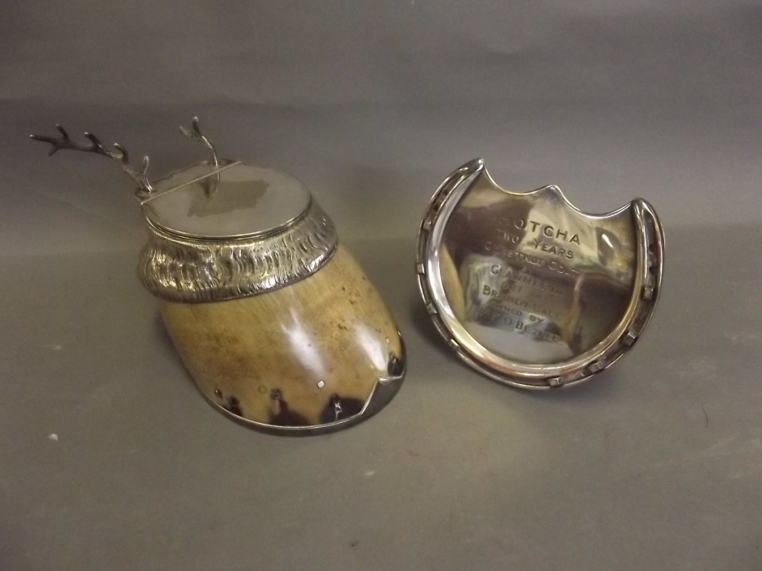 A C19th silver plated mounted hoof inkwell and: A C19th silver plated mounted hoof inkwell and commemorative plaque in the form of a horses shoe 5½'' x 4''