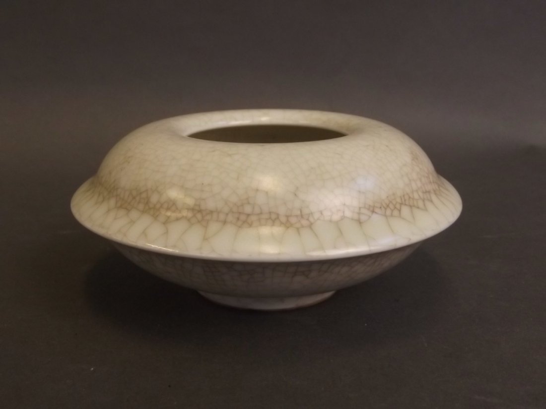 A Chinese white crackle glaze water bowl, 5'' diameter: A Chinese white crackle glaze water bowl, 5'' diameter