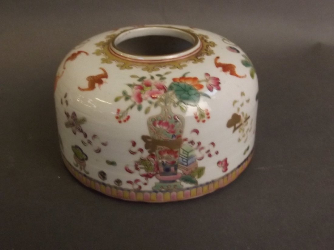A Chinese polychrome enamel brush wash with painted: A Chinese polychrome enamel brush wash with painted decoration of vases and bats, seal mark to base, 4'' diameter
