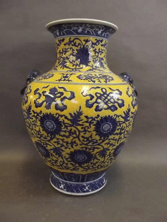 A large Chinese porcelain vase with two ring handles (1 of 2)