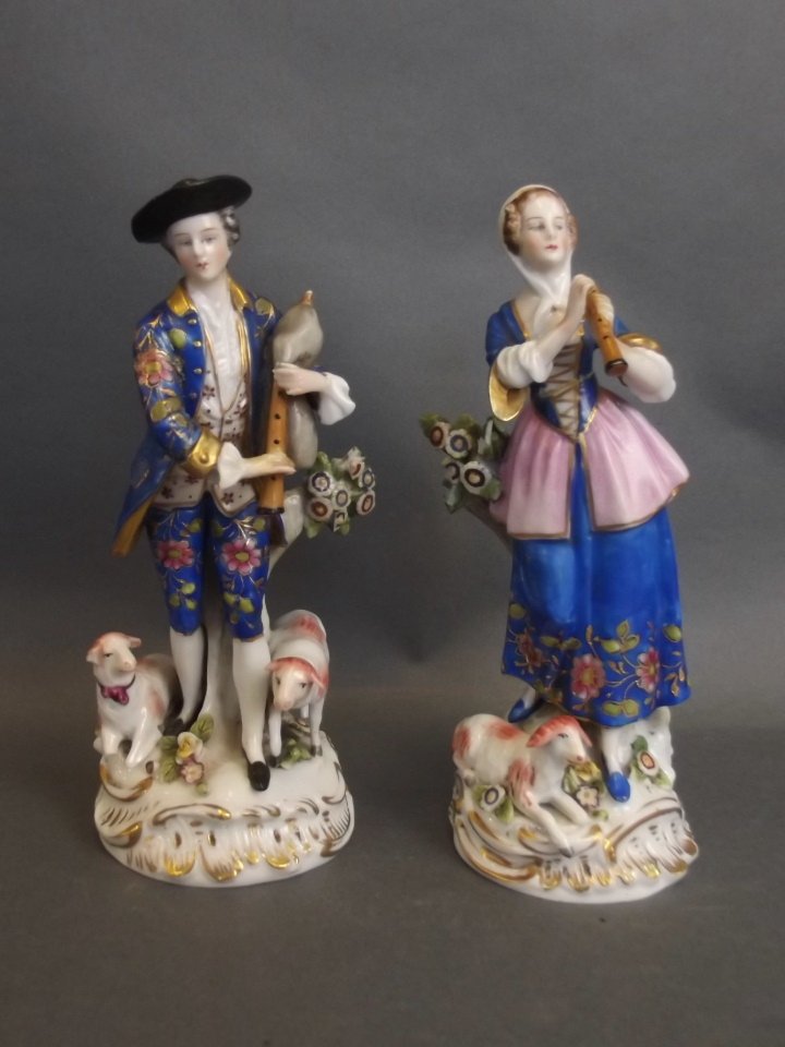 A pair of C19th Paris porcelain figures of musicians (1 of 2)