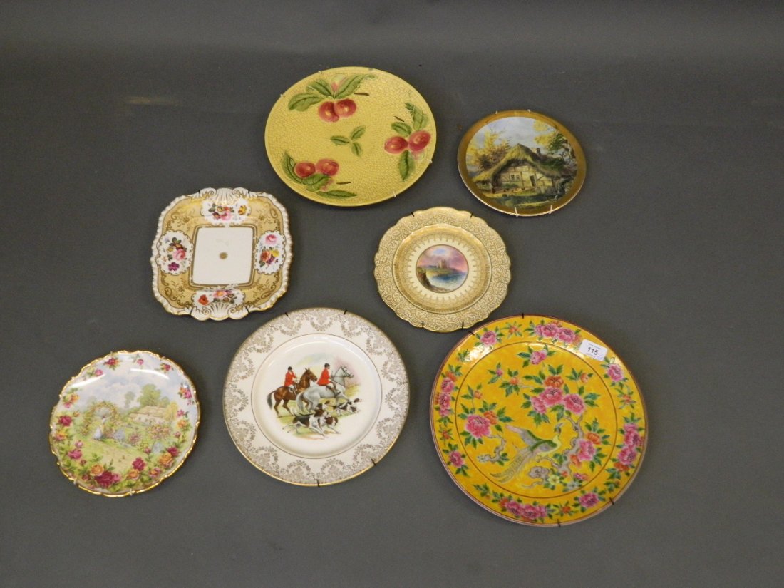 An Oriental yellow ground plate, and a quantity of (1 of 5)