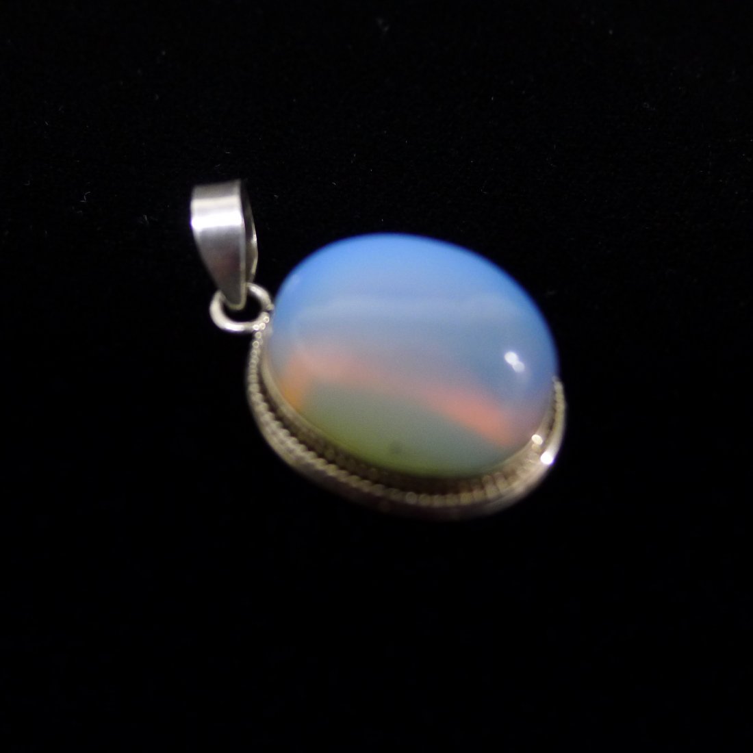 MOONSTONE PENDANT: Moonstone (gemstone) pendant, beautiful and can give peace, love and happiness to people, size: 2.5 cm x 2 cm x 1 cm.