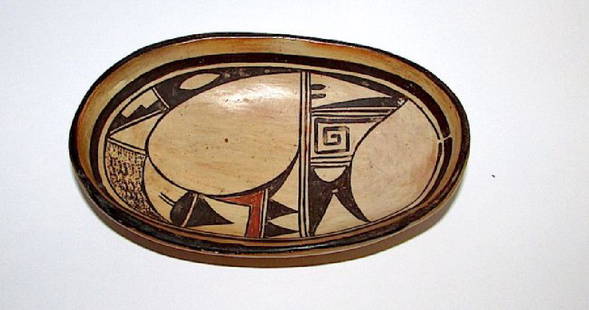 Vintage Native American Pueblo Pottery Hopi: Vintage Native American Pueblo Pottery Hopi Bowl. No chips, cracks, repairs. Measure about 6" long