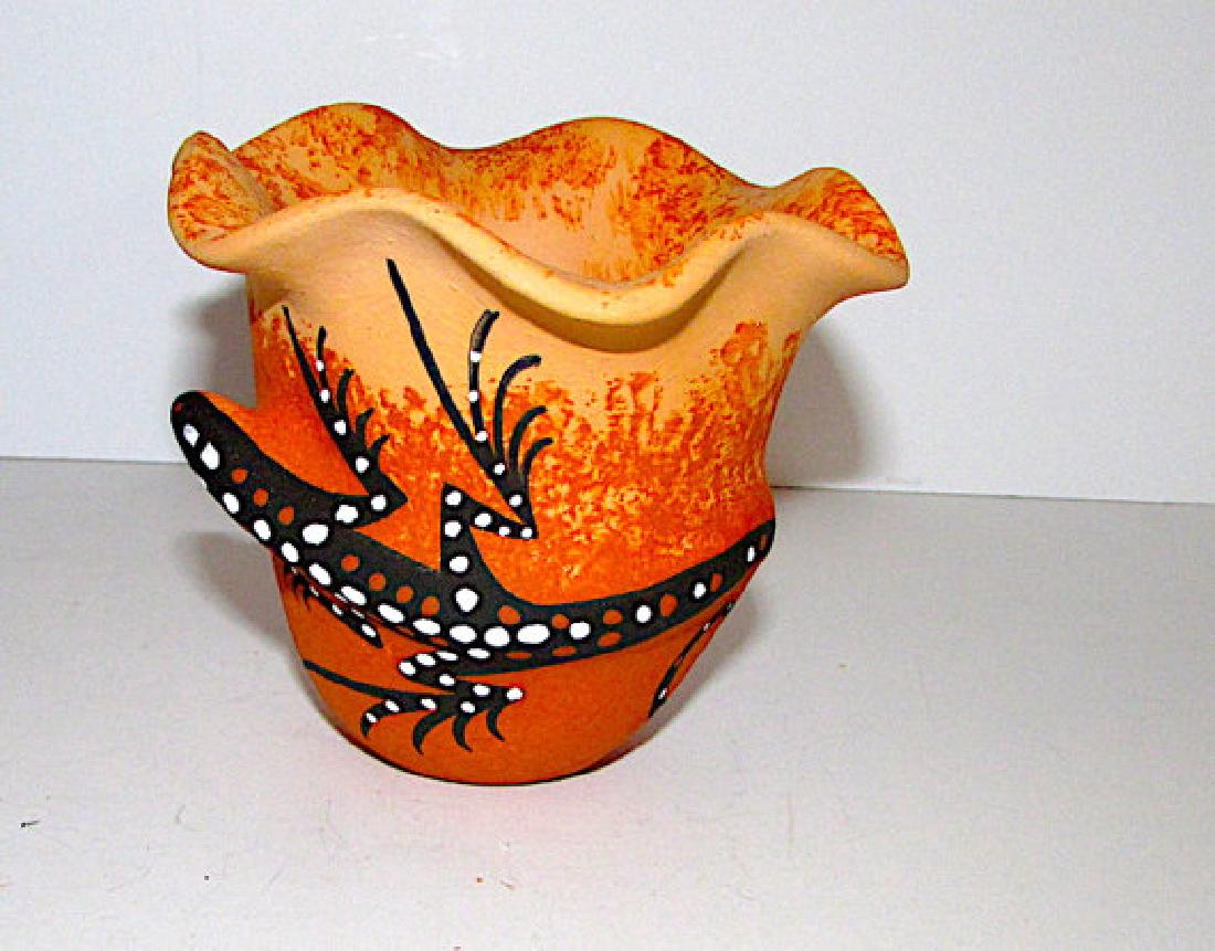 Vintage Zuni Hand Coiled Pottery 3D Lizard Olla Small (1 of 2)