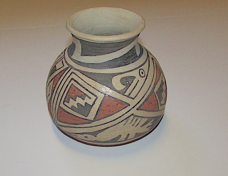 Vintage MATA ORTIZ Casas Grandes Olla Pottery (1 of 2)
