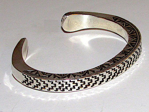 Native American Navajo Sterling Silver Cuff Bracelet (1 of 3)