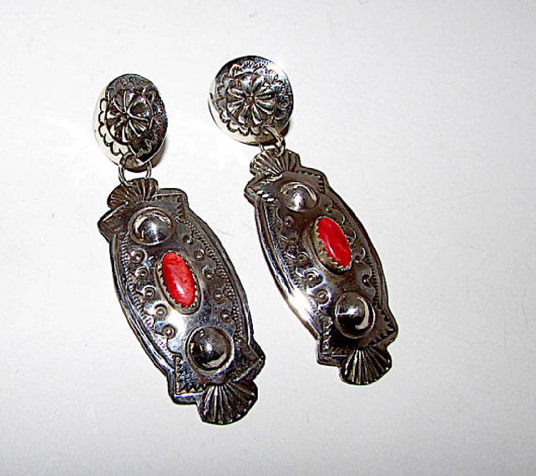 Vintage Navajo Sterling Silver Mediterranean Coral (1 of 2)