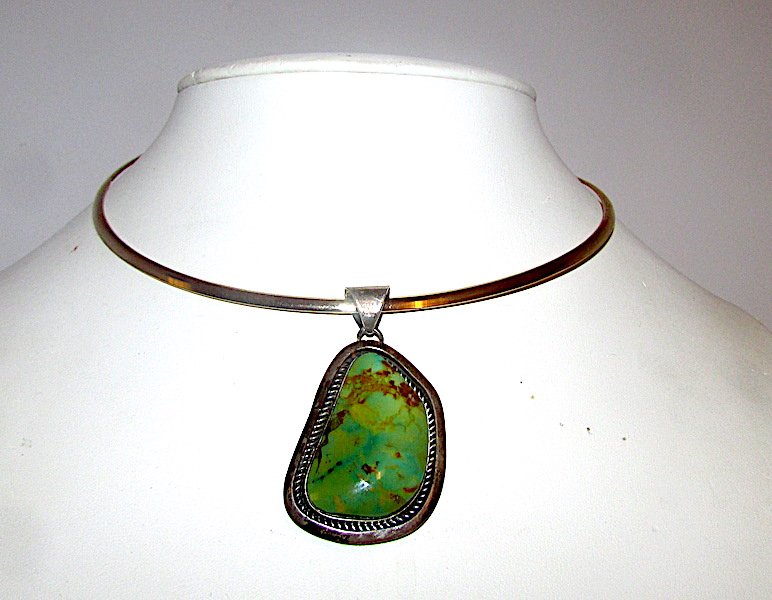 Navajo Lee Larson Royston Turquoise Pendant (1 of 2)