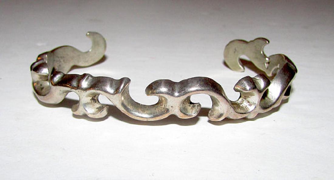 NAVAJO Old Pawn Sandcast Sterling Silver Cuff Bracelet (1 of 3)