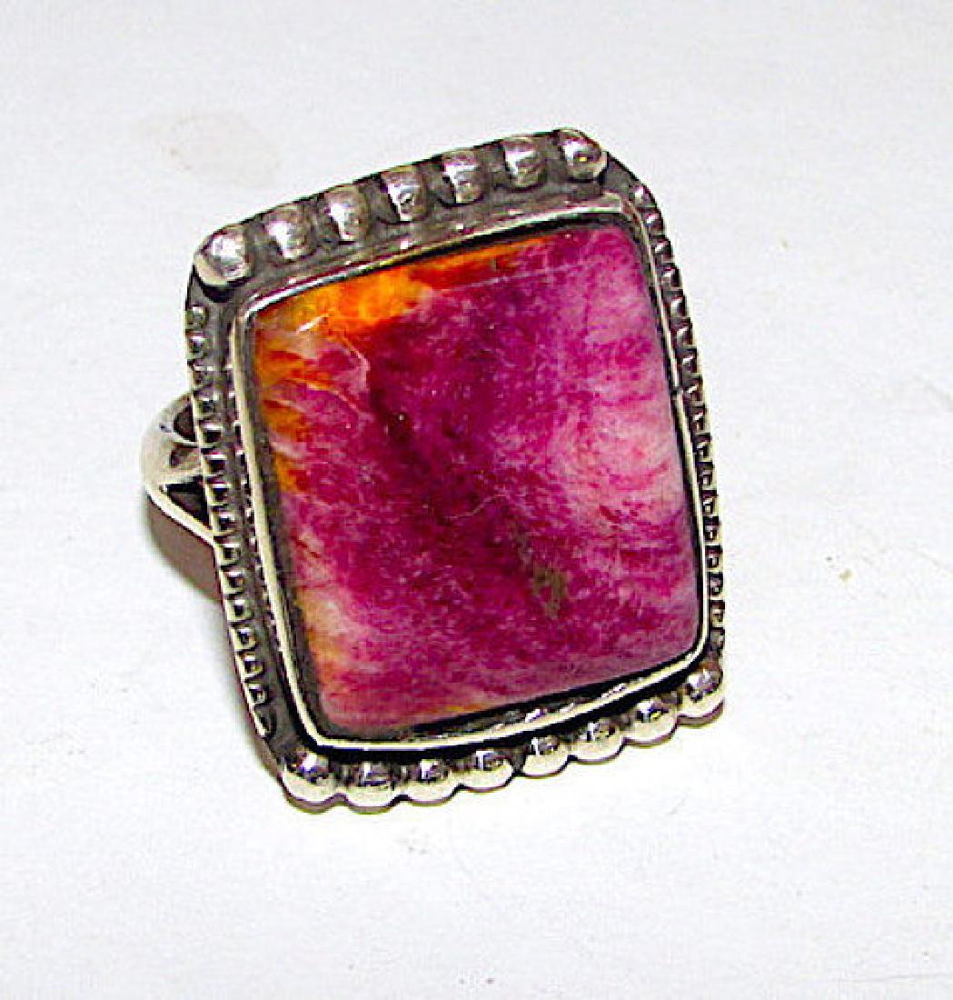 Navajo Sterling Silver Purple Sunset Spiny Oyster Ring: For your consideration is this wonderful vintage Navajo sterling silver and purple sunset spiny oyster ring in size 9 in wonderful condition. The ring features an intricately hand etched, classic desi