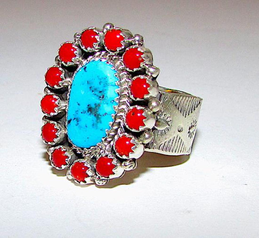 Navajo Sterling Silver Ring Size 8 Kingman Turquoise (1 of 2)