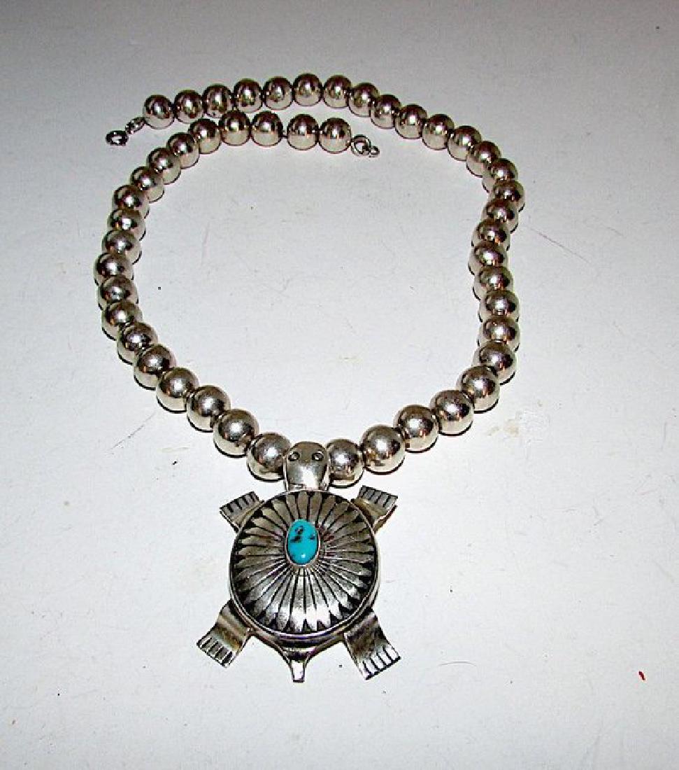 Navajo Bennie Ration Turtle Pendant Sterling Silver (1 of 3)
