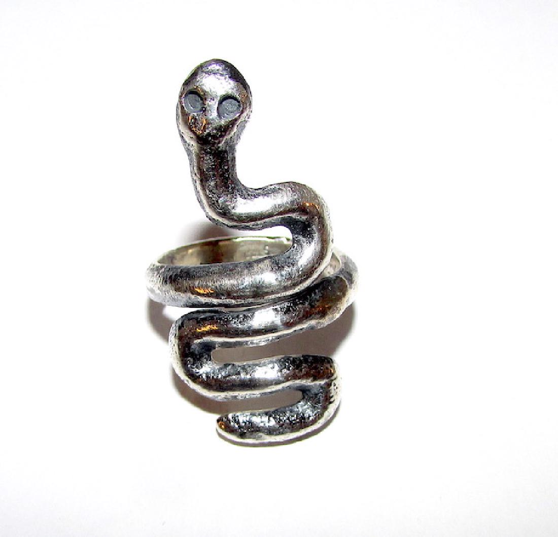 Navajo Lester James Tufa Cast Snake Ring (1 of 3)