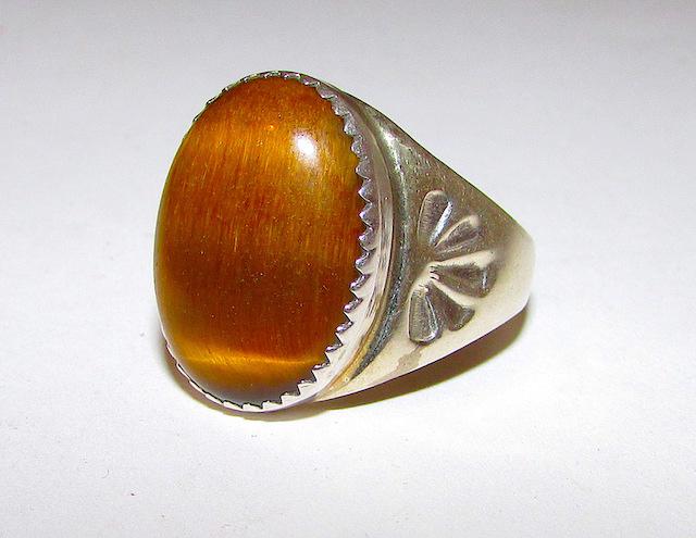 Vintage Navajo Sterling Tiger Eye Ring (1 of 3)