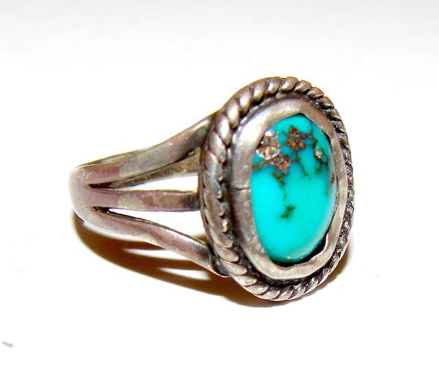 Old Pawn Navajo Sterling Turquoise Ring Sz. 8 (1 of 3)