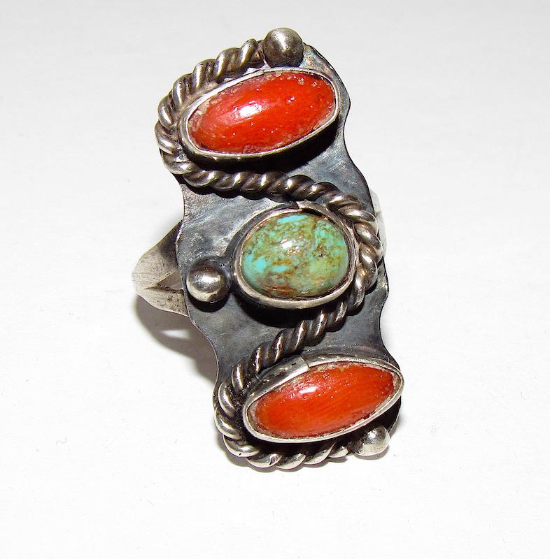 Old Pawn Navajo Turquosie Coral Ring Sz. 7.5 (1 of 3)
