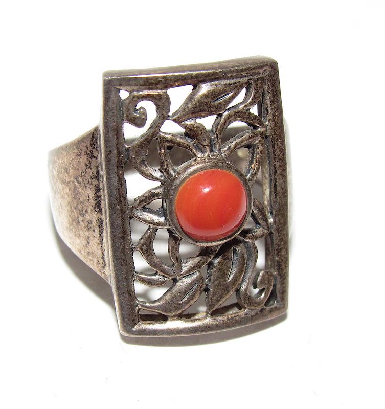 Art Nouveau Style 925 Coral Ring Sz. 6 (1 of 3)