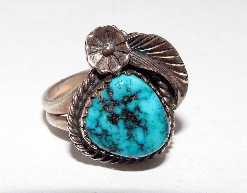 Old Pawn Navajo Ring Sz. 5 (1 of 3)