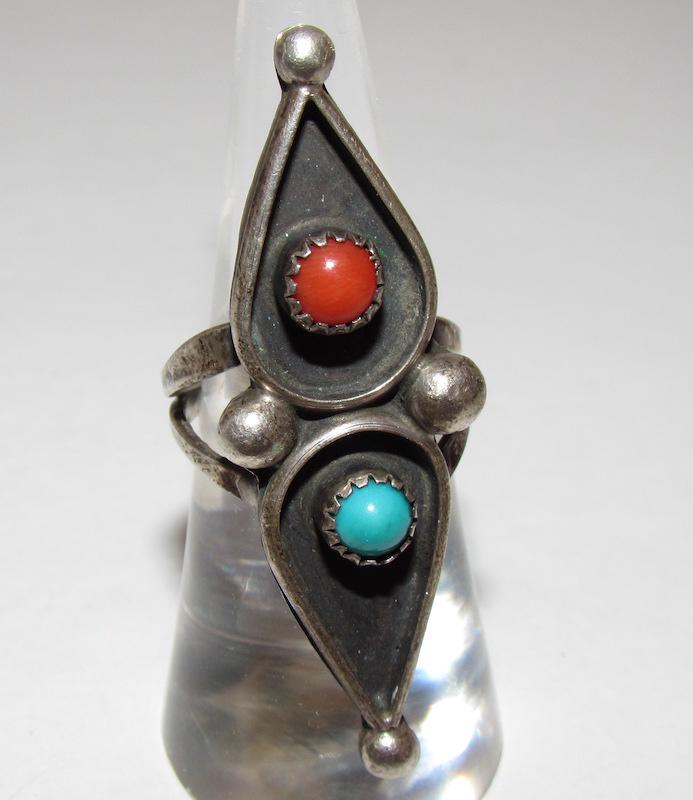 Old Pawn Navajo Sterling Turquoise Coral Ring (1 of 3)
