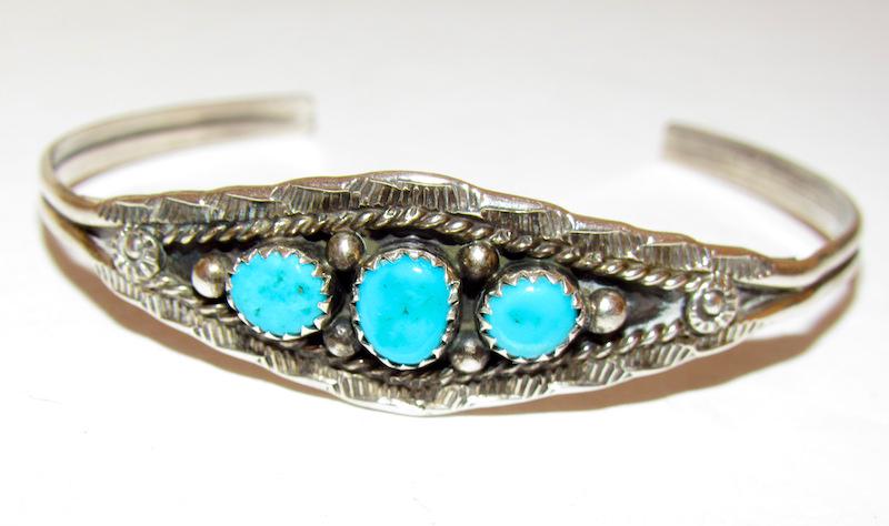 Old Pawn Navajo Sterling Turquoise Bracelet (1 of 3)