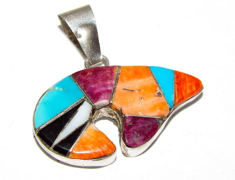 Navajo J Livinston Inlay Bear Pendant (1 of 3)