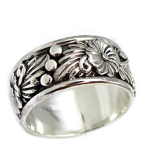 Navajo Sterling Squash Blossom Band Ring Size 7 (1 of 2)