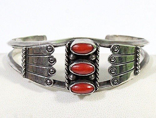 Old Pawn Navajo Fred Harvey Era Coral Cuff Bracelet (1 of 3)