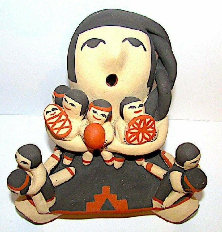 VINTAGE NATIVE AMERICAN JEMEZ POTTERY STORYTELLER DOLL (1 of 2)