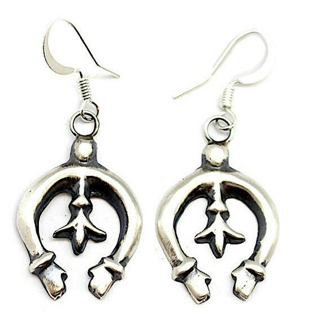 NAVAJO Naja Earrings Sterling Silver Sand Squash (1 of 2)