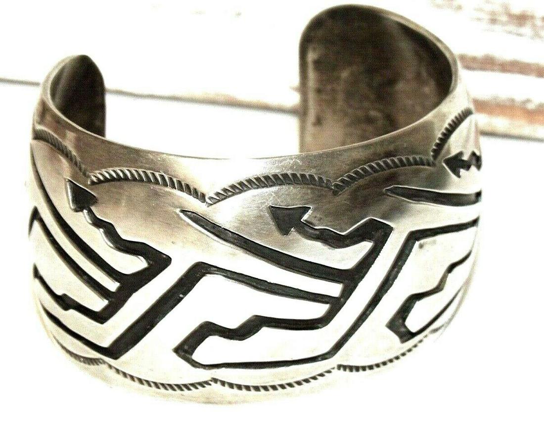 VTG Navajo Sterling Bracelet Hand Etched Lightning (1 of 5)