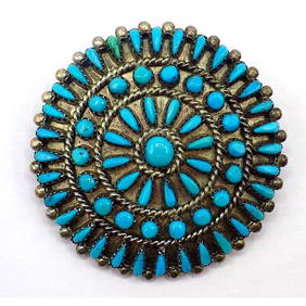 Hooee Vintage Native American Zuni Quality Turquoise Sterling Silver Cluster Bracelet Hooee Vintage Native American Zuni Quality Turquoise Sterling Silver Cluster Bracelet