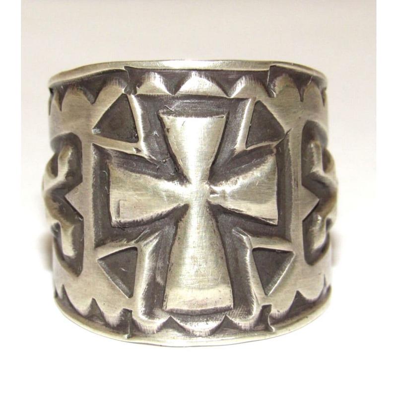 Navajo R.Willie Cross Ring Sz 11 Sterling Silver Signed Band Ingot Ring (1 of 4)